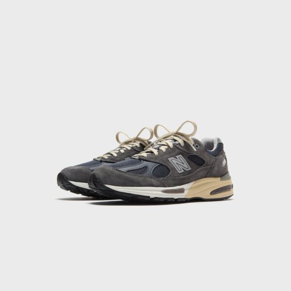 Made in UK 991V2 - Image 2
